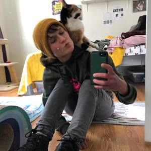 Meet your Posher, Carrie